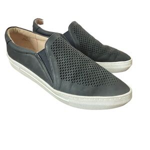 No Brand slip on loafers Size 8.5